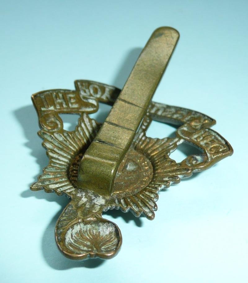 WW1 Royal Sussex Regiment Other Ranks All Brass Economy Issue Cap Badge — image 3