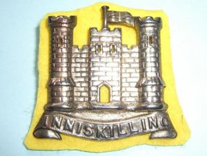 6th Inniskillings Dragoons NCO's White Metal Arm Badge On Primrose …