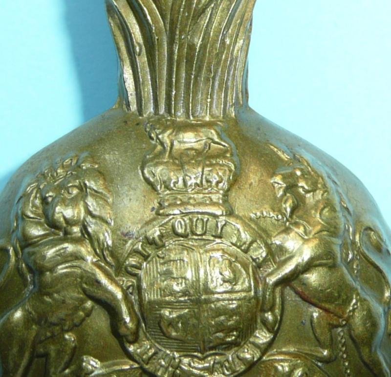 Royal Artillery (RA) Generic Victorian QVC Other Ranks Brass busby badge & plume holder — image 2