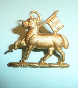 Queens Royal Regiment (West Surrey) Regiment Officers Gilt Cap Badge