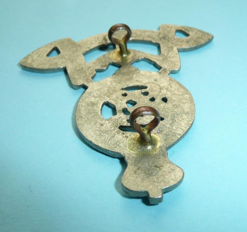 WW1 Indian Army - 2nd Queen Victoria's Own Rajput Light Infantry White Metal cap badge — image 5