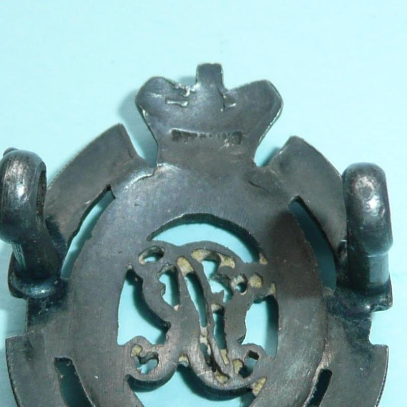 Indian Army - Queen's Corps of Guides (Frontier Force / Lumden's Cavalry ) Officer's Sterling Silver Field Service Cap Badge — image 5