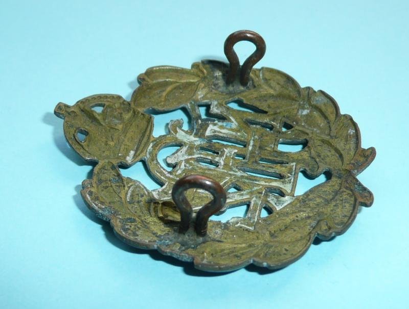 WW2 RNZAF Royal New Zealand Air Force Brass Cap Badge — image 3