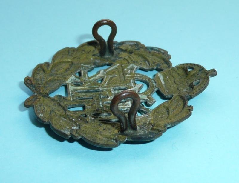 WW2 RNZAF Royal New Zealand Air Force Brass Cap Badge — image 4