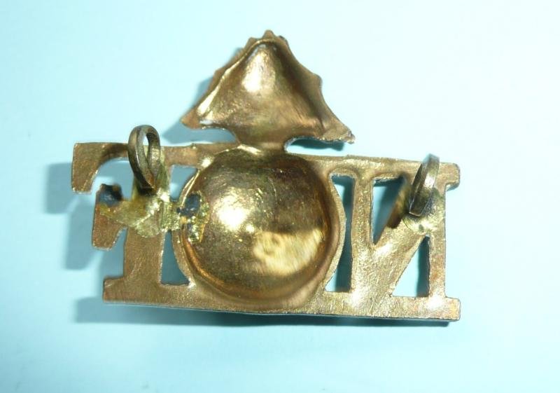 WW1 Northumberland Fusiliers (NF) Other Ranks Brass Shoulder Title — image 2