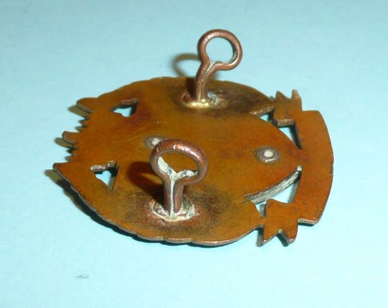 Middle East - Bahrain / Bahrein Army Bi Metal Cap Badge - UK Made — image 4