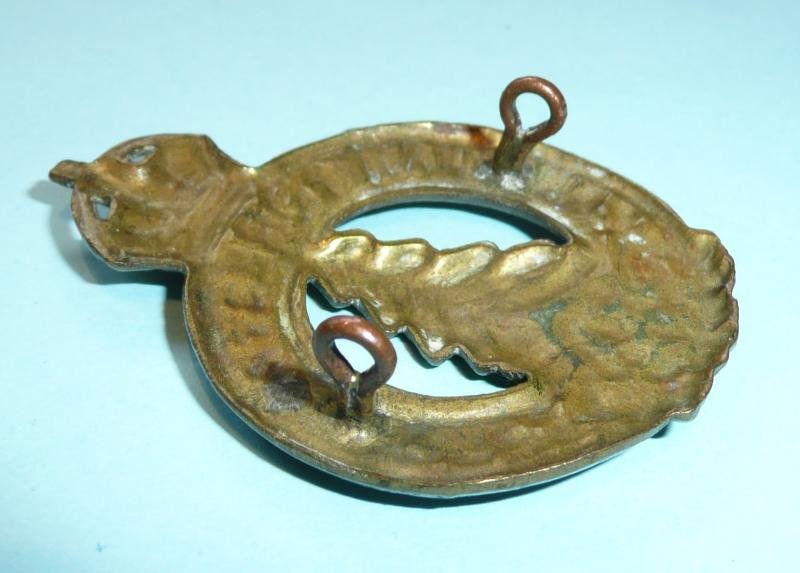 WW2 Canadian Forestry Corps Brass Gilding Metal Cap Badge — image 4