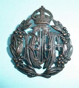 WW2 Royal Australian Air Force (RAAF) bronzed cap badge - …