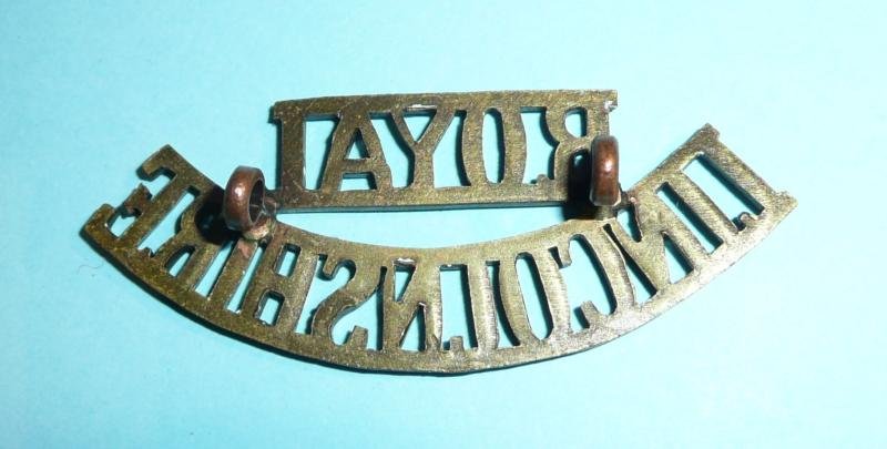 Royal Lincolnshire Regiment Brass Shoulder Title, post 1946 — image 2