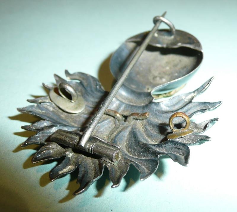 Victorian 5th Fusiliers / Northumberland Fusiliers Officers Silver & Gilt Mess Dress Shoulder Badge Ornament — image 4