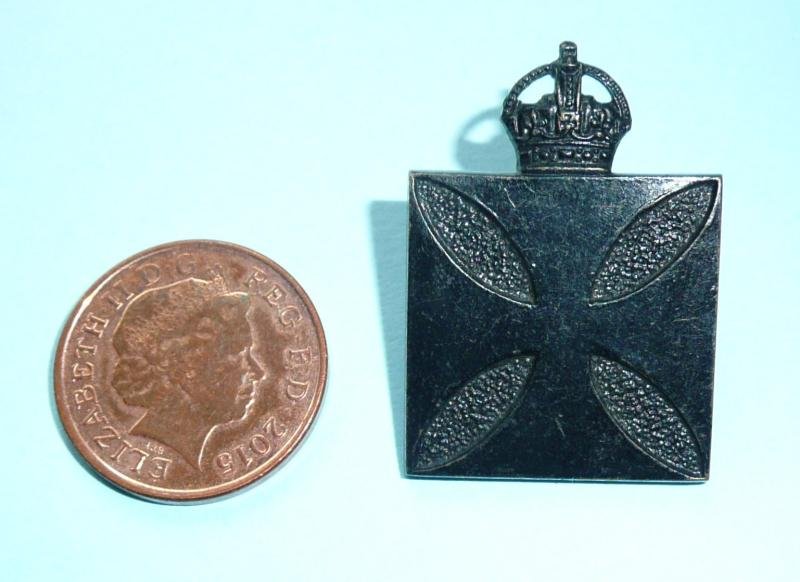 WW1 Royal Army Corp of Chaplains Blackened Collar Badge — image 2