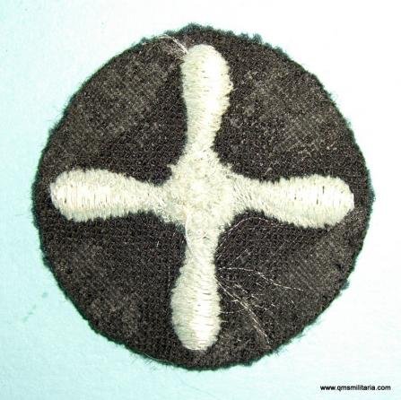 Royal Air Force ( RAF ) Junior Technician Cloth Arm Badge — image 2