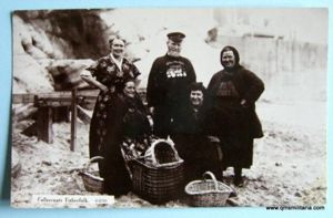 Original B&W Postcard - Cullercoats Fisher Folk posed with Coxswain …