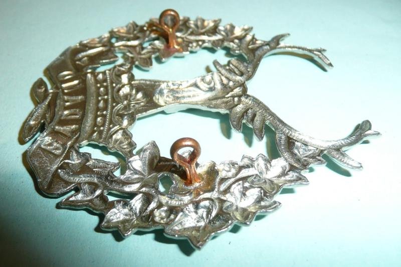 The Gordon Highlanders (75th & 92nd Foot) White Metal Glengarry Cap Badge — image 3