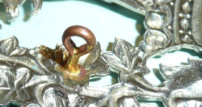 The Gordon Highlanders (75th & 92nd Foot) White Metal Glengarry Cap Badge — image 4