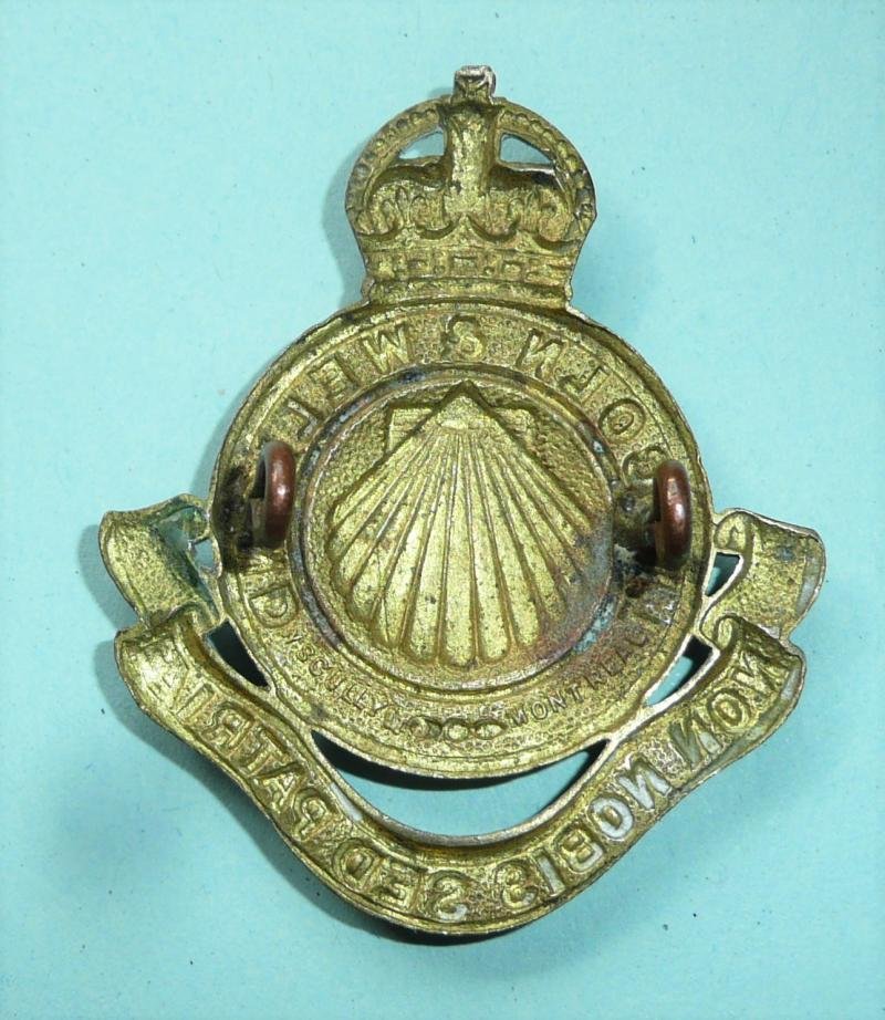 Canada - The Lincoln & Welland Regiment Canadian Brass Cap Badge - Scully — image 2