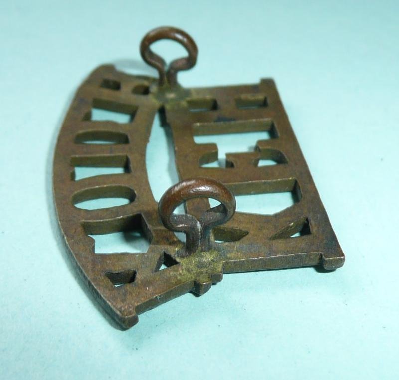 KEH / KODR King Edwards Horse / The Kings Overseas Dominions Regiment Brass Shoulder Title — image 3