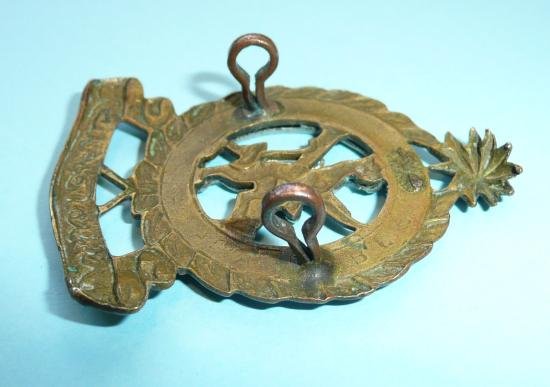 Federated Malay Armed Forces Maintenance Corps Bi Metal Cap Badge — image 3