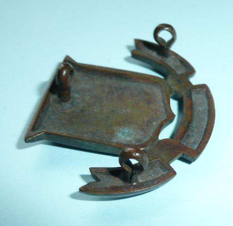 The Essex Regiment Officer's OSD Bronze Collar Badge — image 3