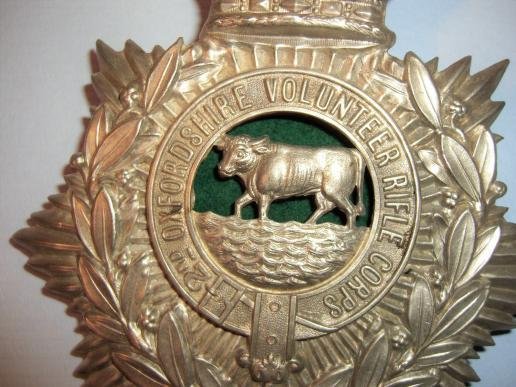 2nd Oxfordshire Rifle Volunteers Other Ranks White Metal Helmet Plate — image 2