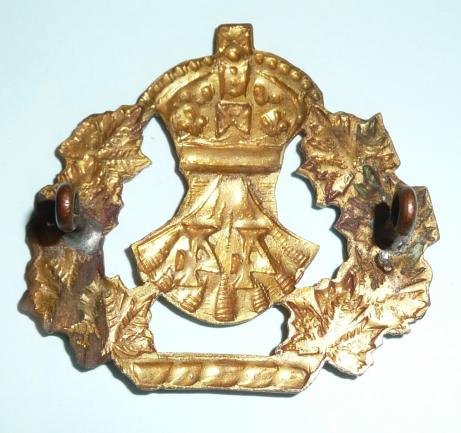 Canadian Militia  - 44th Lincoln and Welland Regiment Gilt Metal Cap Badge — image 2