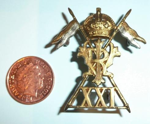 21st ( Empress of India's ) Lancers Other Ranks Bi-Metal EDVII Issue Cap Badge - 4 lugs — image 2