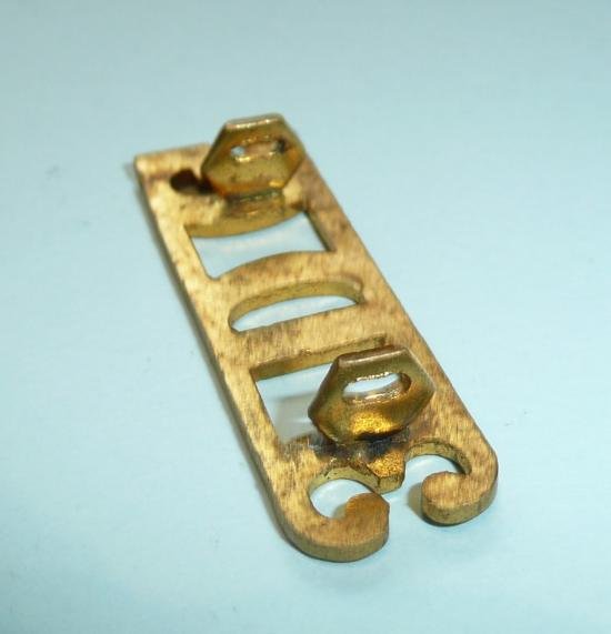 3rd Dragoon Guards 3DG Gilt Brass Shoulder Title — image 3