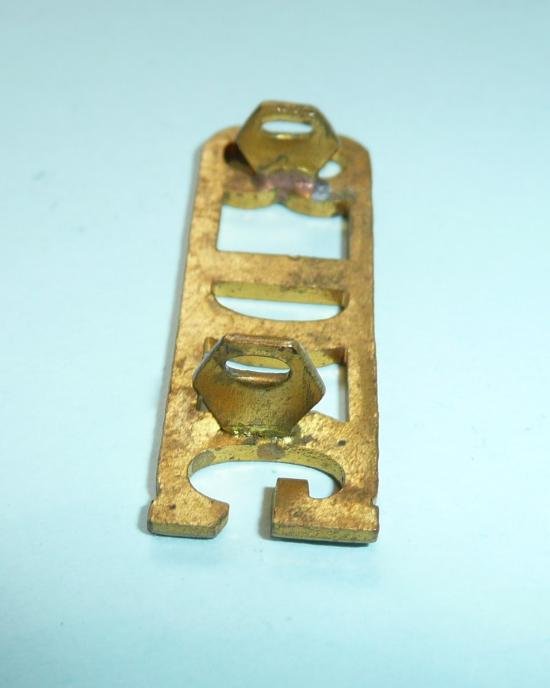 3rd Dragoon Guards 3DG Gilt Brass Shoulder Title — image 4