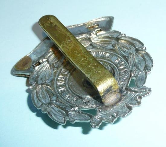 6th (Territorial Battalion) The Hampshire Regiment (Duke of Connaughts Own) Other Ranks Bi-Metal Cap Badge — image 3