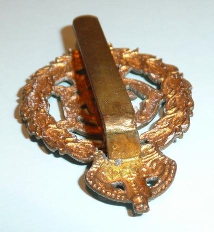 Army Dental Corps Brass Gilding Metal Cap Badge — image 3