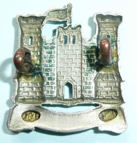 6th Inniskilling Dragoons Bi-metal Other Ranks Bi-Metal Collar Badge — image 3