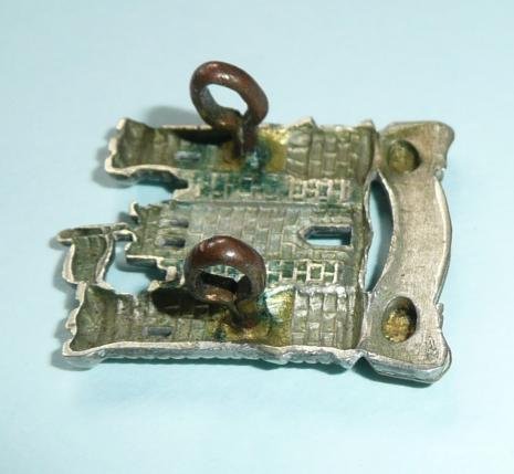 6th Inniskilling Dragoons Bi-metal Other Ranks Bi-Metal Collar Badge — image 5