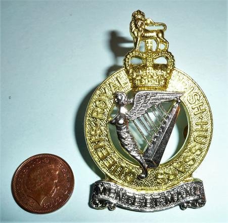 Queens Royal Irish Hussars (QRIH) Pipers Full Dress Pouch Badge — image 2
