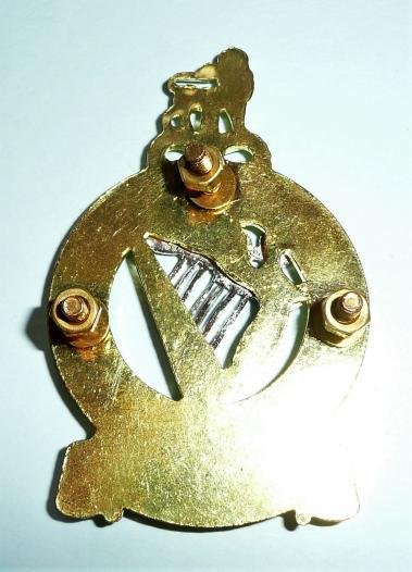 Queens Royal Irish Hussars (QRIH) Pipers Full Dress Pouch Badge — image 3