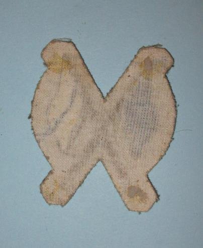 British Army Signallers Embroidered Khaki Cloth Proficiency Trade Arm Badge - Flags Crossed — image 2