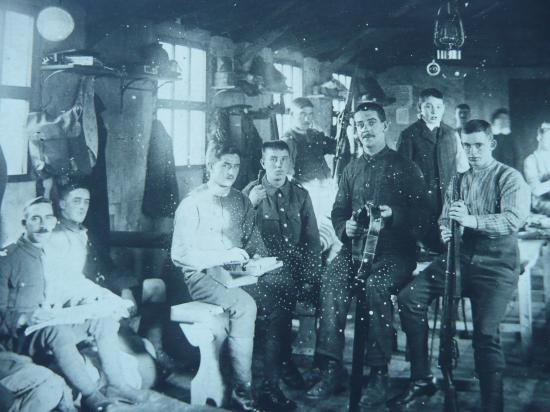 Pre WW1 / WW1 Original Photo Postcard of Troops INSIDE barrack room — image 3