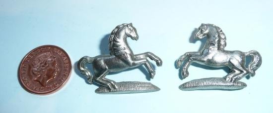 Rare 3rd Kings Own Hussars Rearing Horse White Metal Facing Pair Collar Badges — image 2