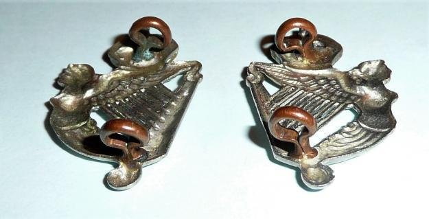 8th Royal Irish Hussars Matched Facing Pair of Bi-Metal Collar Badges, Kings Crown — image 4