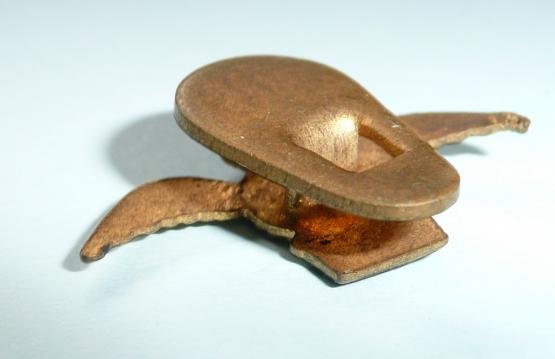 RAF / VR (Royal Air Force Volunteer Reserve) Gilt and Enamel OCA Buttonhole Badge, King's Crown — image 4