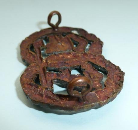 Argyll & Sutherland Highlanders (A&SH) Officers Die Struck OSD Bronze Collar Badge - Cats Tail Up — image 4