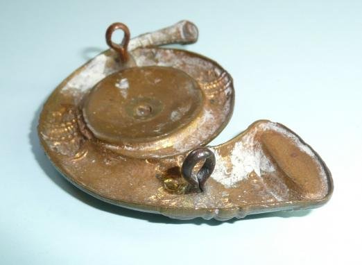 Kings Own ( Yorkshire Light Infantry ) (KOYLI) ( 51st & 105th Foot) Large Smasher / Pagri Hat Bi-Metal Cap Badge — image 4