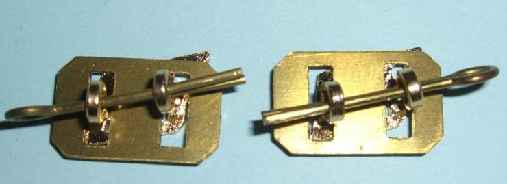 RA ( Royal Artillery ) Matched Anodised Small Pattern Officers Shoulder Titles with Backing Plates and Pins — image 2