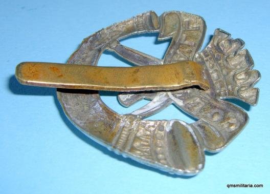 Duke of Cornwall 's Light Infantry DCLI White Metal Cap Badge — image 3