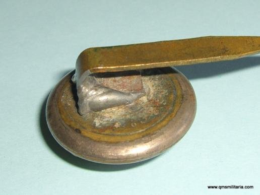 Canada - Northumberland Militia Officer's Victorian Silvered Large Pattern Button converted to lapel badge — image 4