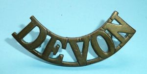 WW1 Devon Regiment Brass Other Ranks Shoulder Title