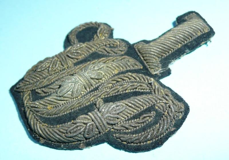1st West India Regiment Officers Bullion Forage Cap Badge — image 5