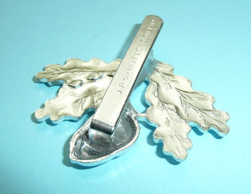 South Notts Hussars AA Anodised Aluminium Cap Badge - Gaunt London — image 3