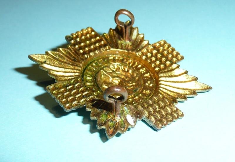 Scots Guards Gilding Metal Brass Cap Badge — image 3