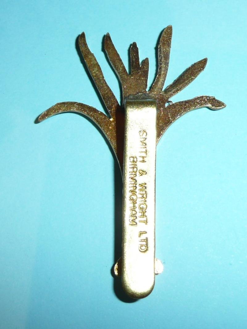 Welsh Guards Gilding Metal Brass Cap Badge — image 2