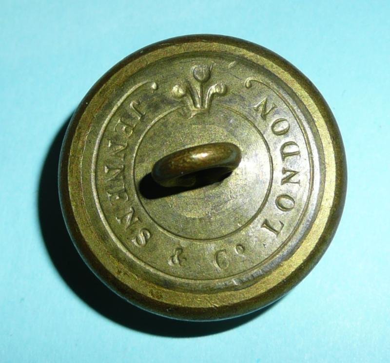 Early Coldstream Guards Officer's Large Pattern Gilt Button — image 2